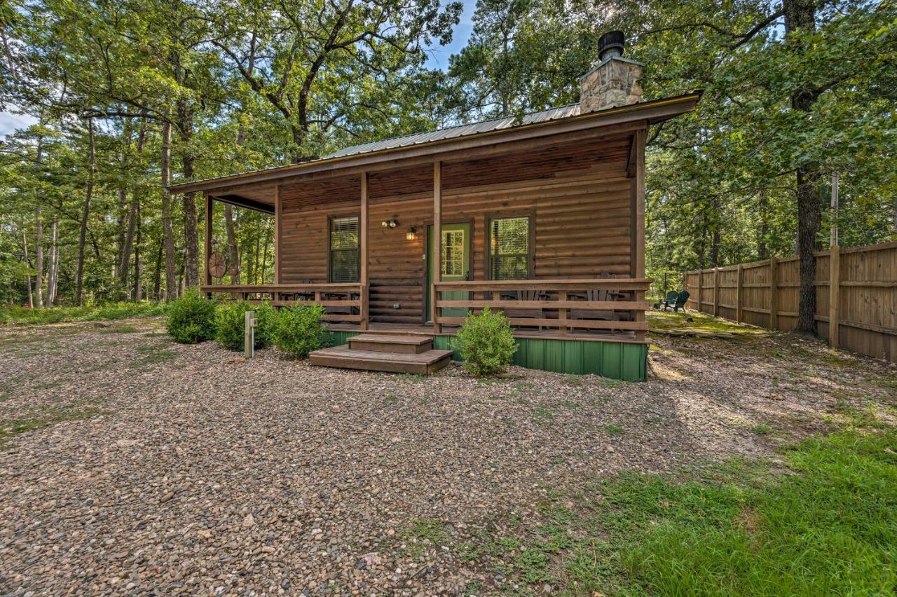 Ideally Located Broken Bow Cabin - Private Hot Tub Exterior photo